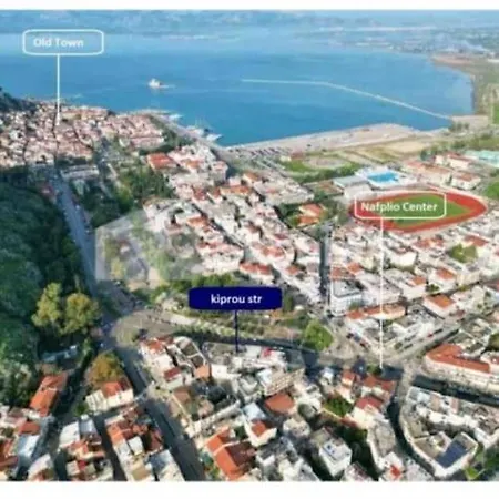 Apartment Jelinas Bright In The Centre Of Nafplio