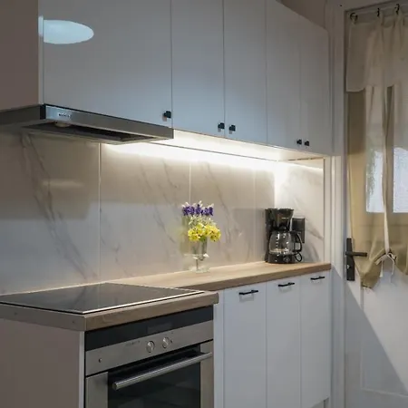 Jelinas Bright In The Centre Of Nafplio