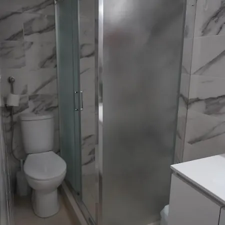 Jelinas Bright In The Centre Of *