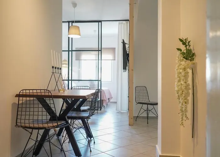 Jelinas Bright In The Centre Of * Nafplio