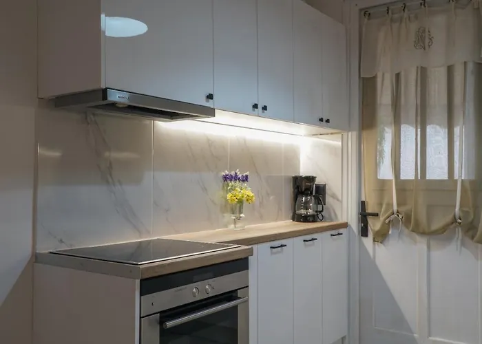 Jelinas Bright In The Centre Of Nafplio