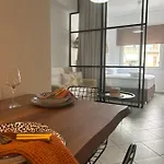 Jelinas Bright In The Centre Of Appartement *